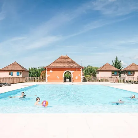 Beautiful In With Swimming Pool * 普赖萨克